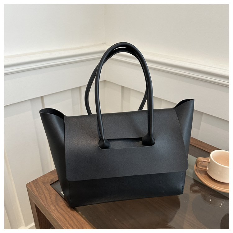 Luxury Large Tote Handbag for Women – Trendy Daily Bag